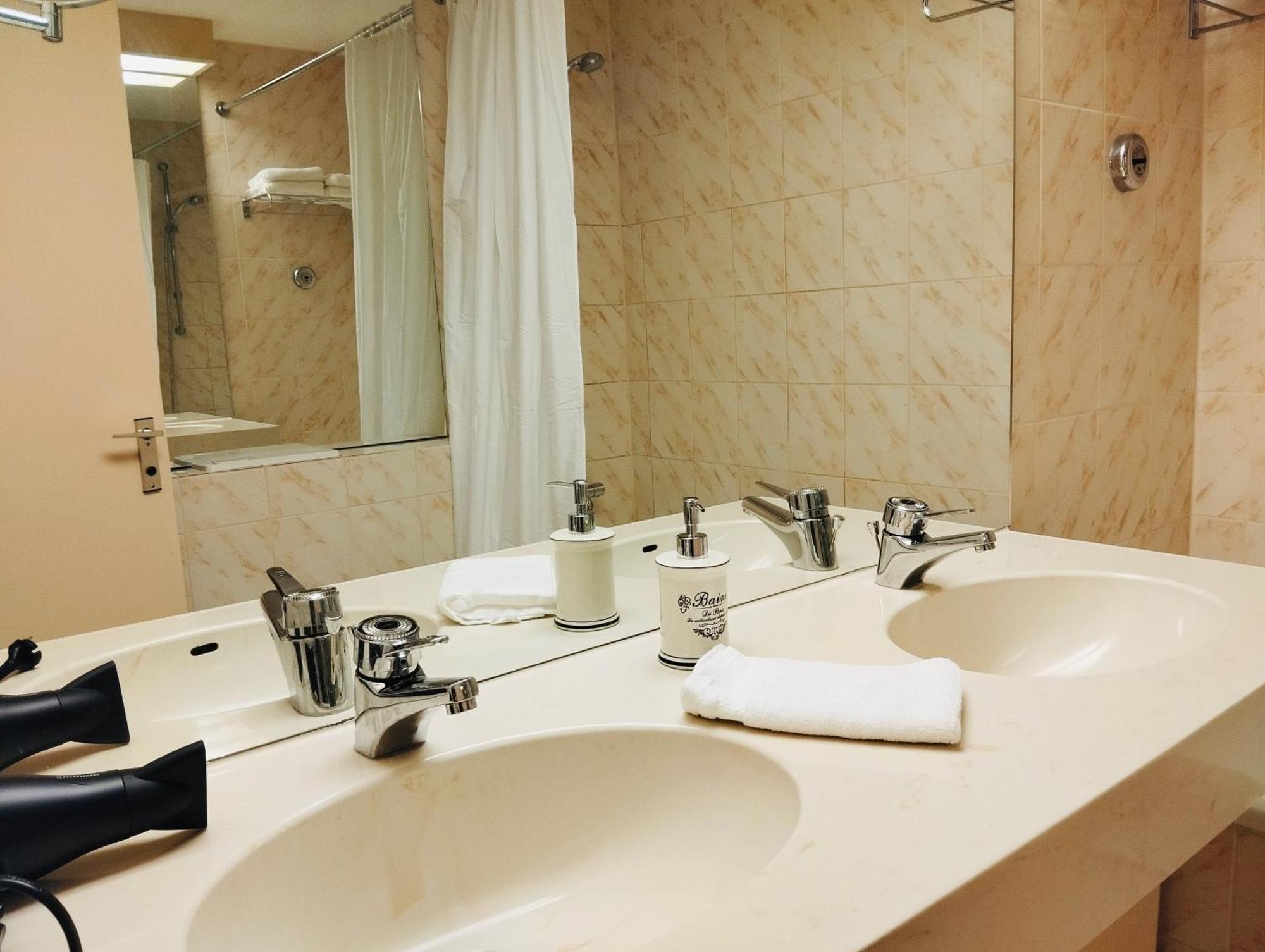 G&P Housing Apartments Mit Kueche & Balkon & Highspeed Internet- Comfort Альтенштайг Екстер'єр фото